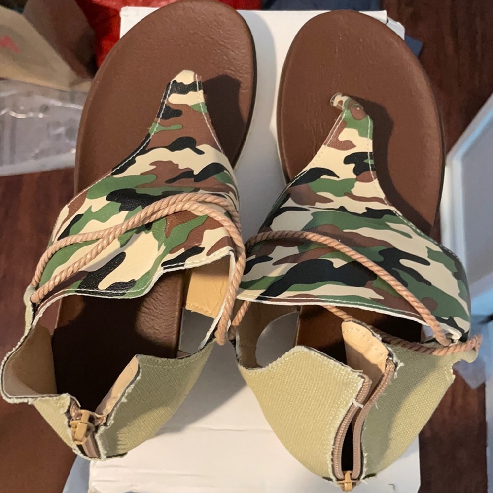 Gladiator sandals